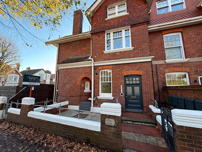 1 Bedroom Flat To Rent In Wilbury Gardens, Hove, BN3