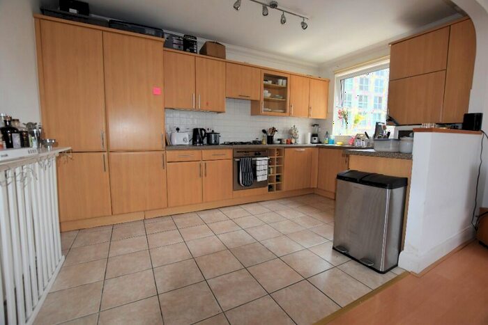 2 Bedroom Flat To Rent In Moreland Street, London, EC1V