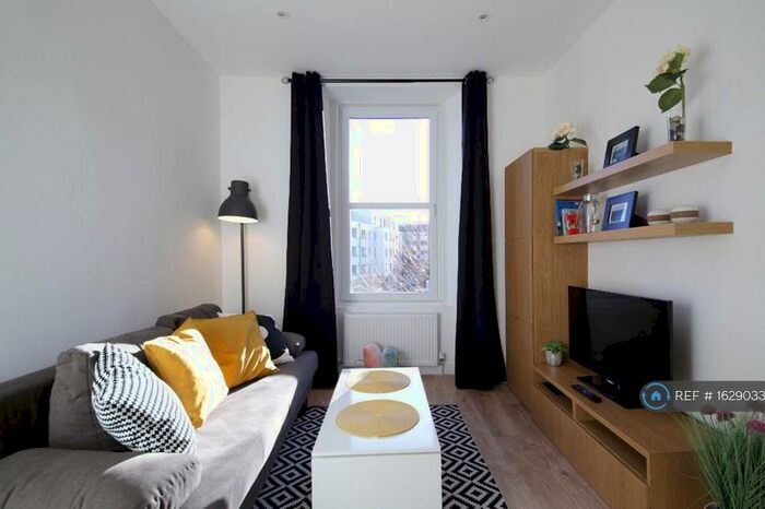 1 Bedroom Flat To Rent In Albert Street, Edinburgh, EH7