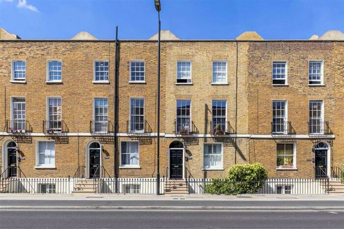 1 Bedroom Flat To Rent In Queensbridge Road, Bethnal Green, E2