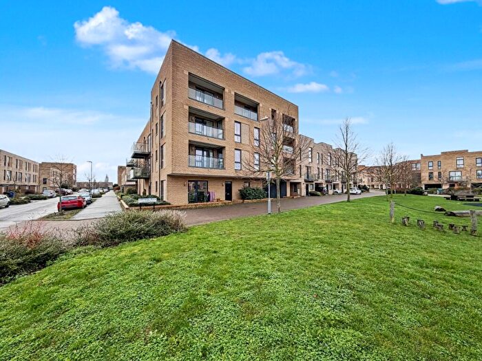 2 Bedroom Flat To Rent In Whittle Avenue, Trumpington, Cambridge, CB2