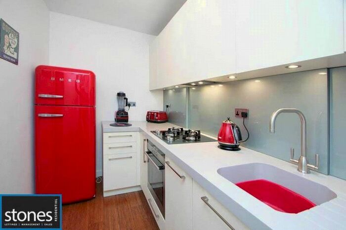 2 Bedroom Flat To Rent In Thurlow Terrace, Chalk Farm, London, NW5