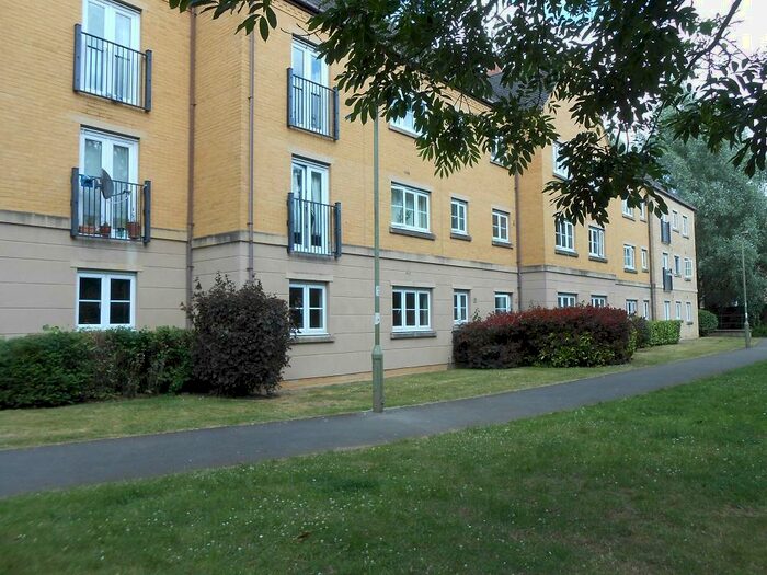 2 Bedroom Flat To Rent In Windrush Quay, Witney, OX28