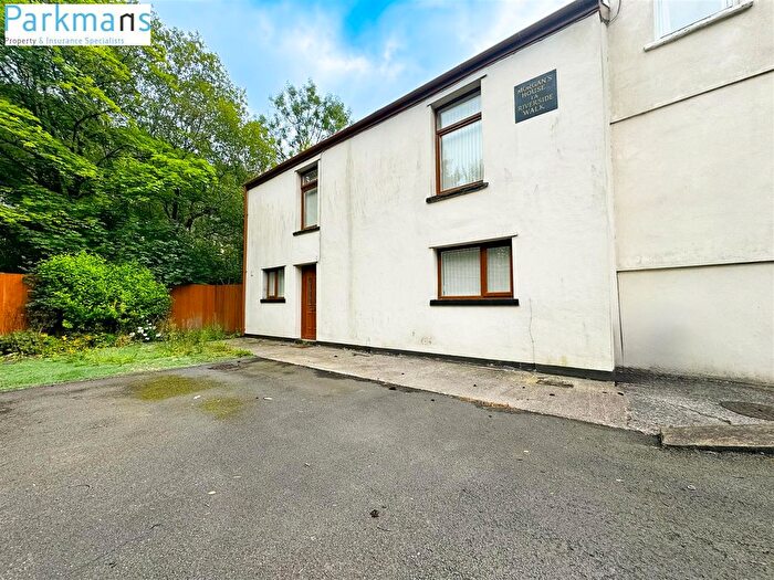 3 Bedroom Semi-Detached House For Sale In Riverside Walk, Deri, Bargoed, CF81