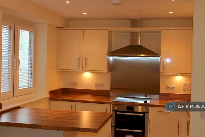 1 Bedroom Flat To Rent In Central Point, Basingstoke, RG21