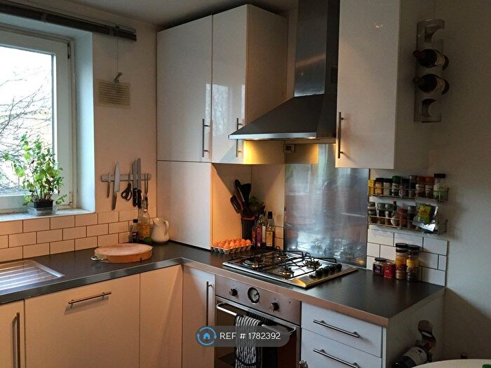1 Bedroom Flat To Rent In Carnegie Street, London, N1