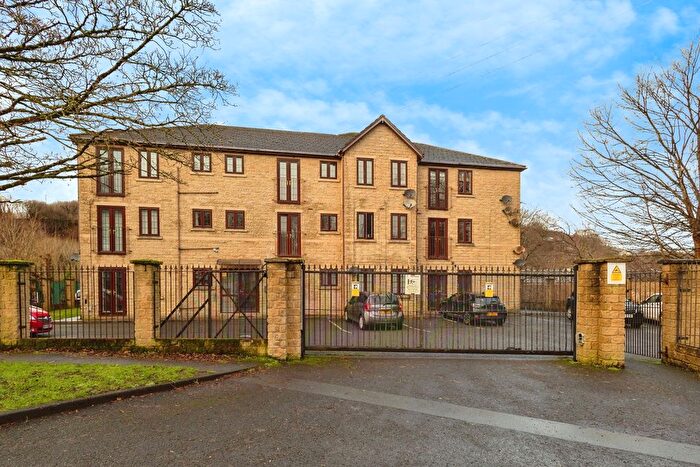 2 Bedroom Flat For Sale In Canal View, Knowl Street, Stalybridge, Greater Manchester, SK15