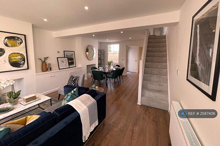 3 Bedroom End Of Terrace House To Rent In Bognor Road, Chichester, PO19