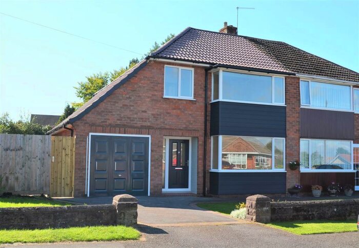 3 Bedroom Semi-Detached House To Rent In Southerndown Road, Dudley, West Midlands, DY3