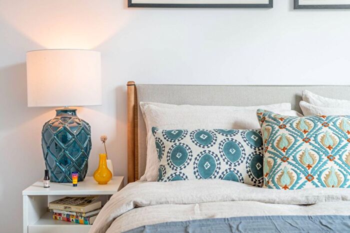 1 Bedroom Flat To Rent In The Maple, Brent Cross, London, NW2