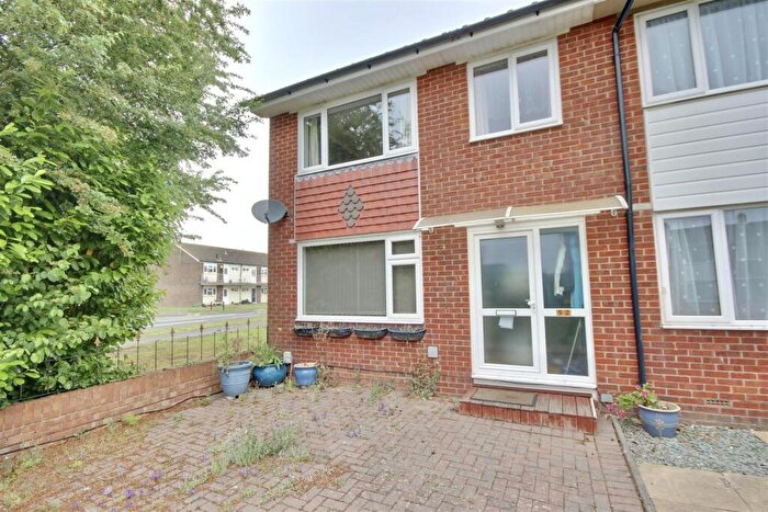 3 Bedroom End Of Terrace House To Rent In Rowner Lane, Gosport, PO13