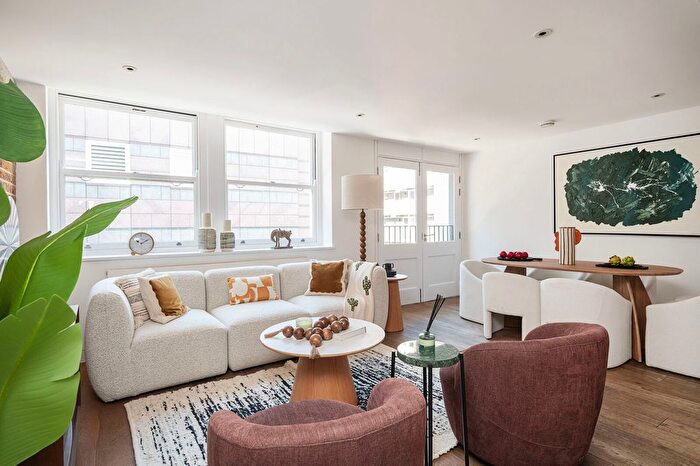 2 Bedroom Flat For Sale In Loft House, Middlesex Street, Spitalfields, London, E1