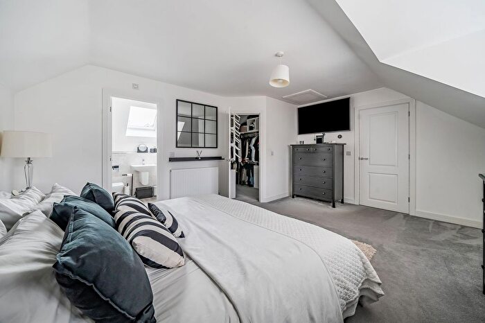 5 Bedroom Detached House For Sale In Vantage Copse, Bursledon, SO31
