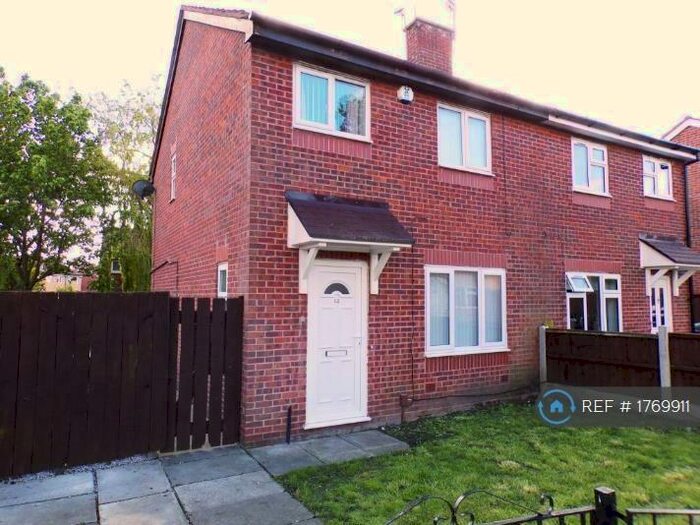 3 Bedroom Semi-Detached House To Rent In Cassia Close, Liverpool, L9