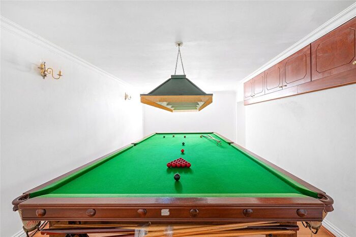 5 Bedroom Detached House To Rent In Ballard Close, Kingston Upon Thames, KT2