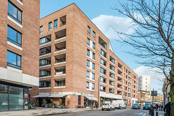 2 Bedroom Flat For Sale In Rosewood Building, Gorsuch Place, E2