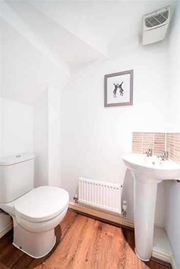3 Bedroom End Of Terrace House For Sale In Mirabelle Way, Harworth, Doncaster, DN11