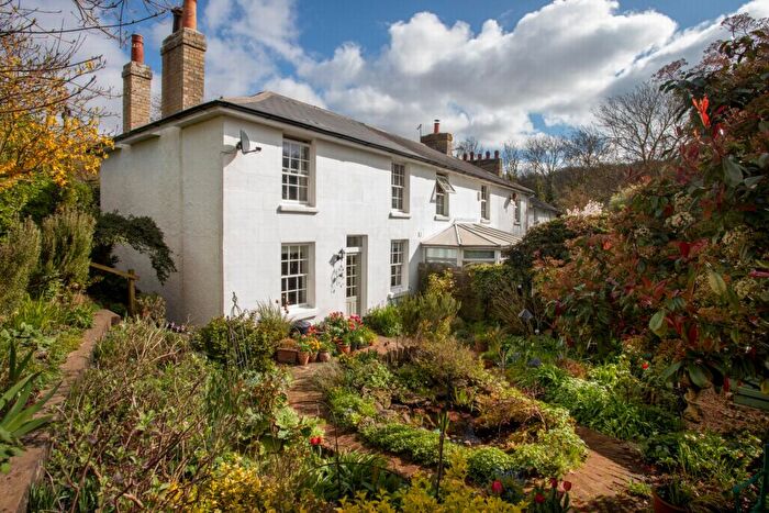 3 Bedroom Cottage For Sale In Horn Street, Seabrook, CT21