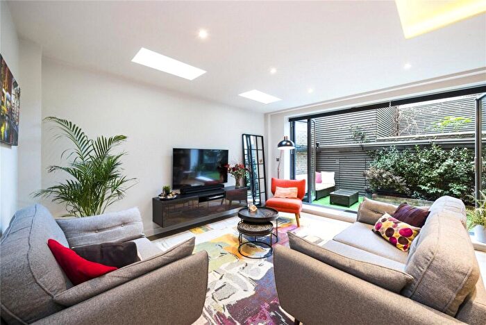 2 Bedroom Flat To Rent In Drayton Park, Highbury, N5