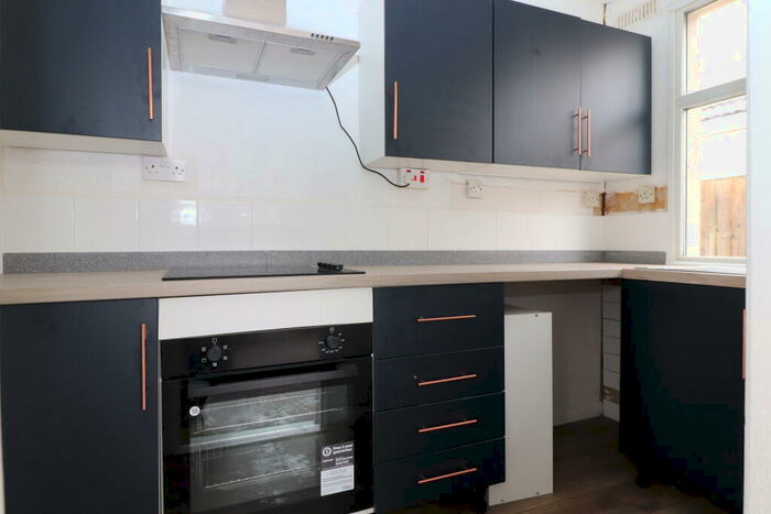 1 Bedroom Bungalow To Rent In Meadow Way, Clacton-on-Sea, CO15