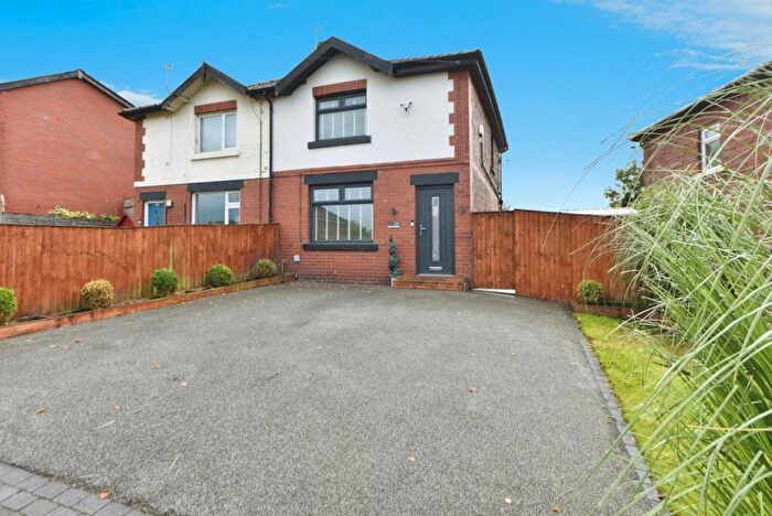 2 Bedroom Semi-Detached House For Sale In Werneth Avenue, Hyde, Greater Manchester, SK14