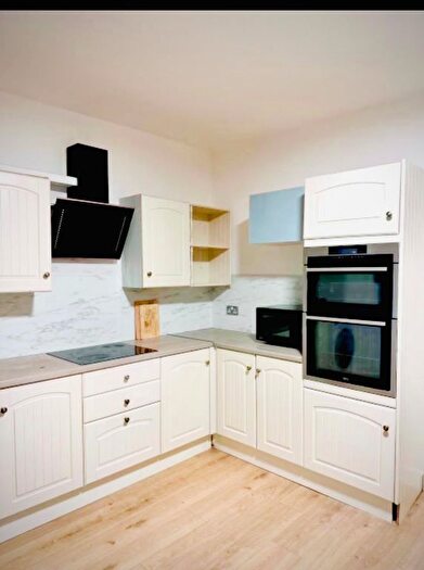 2 Bedroom Flat To Rent In Green Street, Forest Gate, E7
