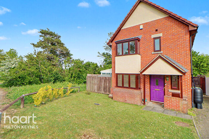 3 Bedroom Detached House For Sale In Fife Court, Tattenhoe, MK4