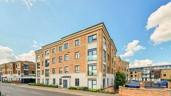 1 Bedroom Flat For Sale In Claud Hamilton Way, Hertford, SG14