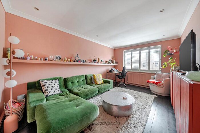 1 Bedroom Flat For Sale In Anerley Park Road, London, SE20