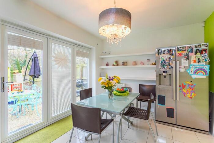5 Bedroom Detached House For Sale In Bursary Court, Dringhouses, York, YO24