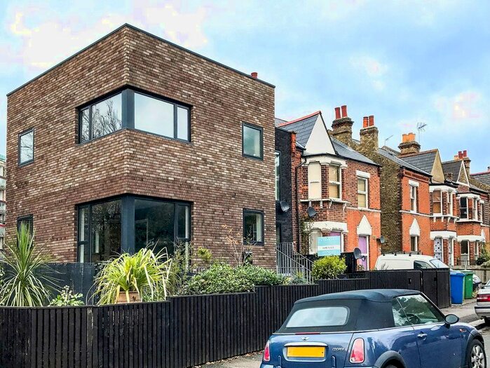 1 Bedroom Flat To Rent In Upland Road, East Dulwich, London, SE22