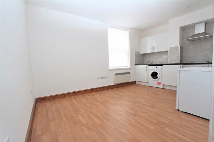 Studio To Rent In High Road, Wood Green, N22