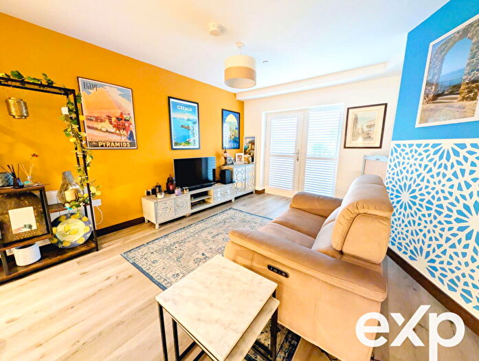 1 Bedroom Apartment For Sale In Claribel Court, Maidstone, Kent, ME14