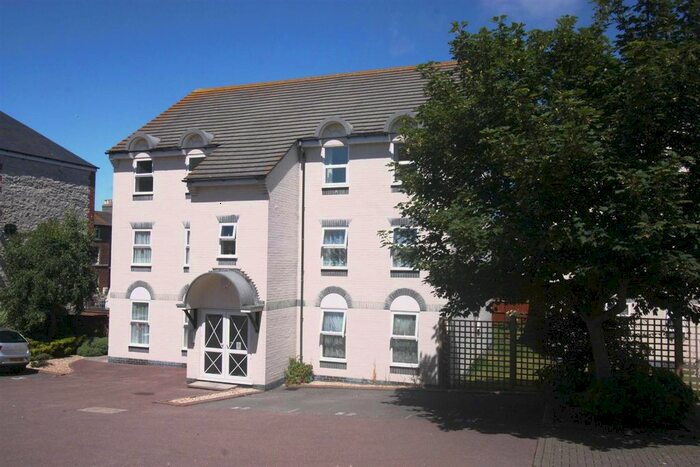 2 Bedroom Flat To Rent In The Maltings, Weymouth, DT4