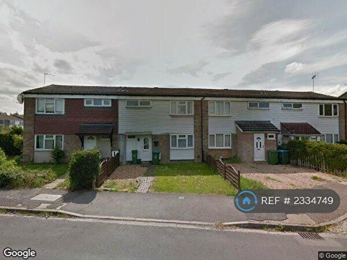 3 Bedroom Terraced House To Rent In Barnard Crescent, Aylesbury, HP21