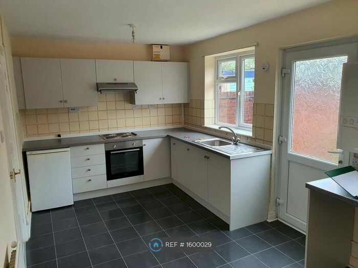 3 Bedroom Terraced House To Rent In Allington Place, Chester, CH4