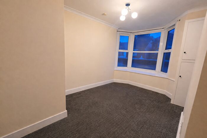 2 Bedroom Flat To Rent In Charlton Church Lane, Charlton, Greenwich, SE7