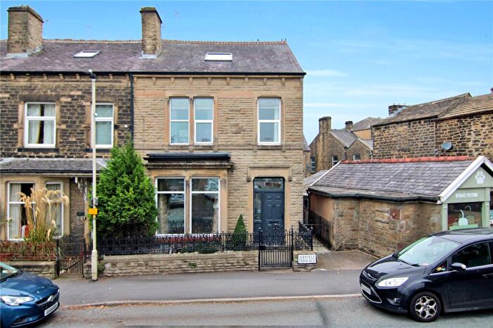 4 Bedroom End Of Terrace House For Sale In Ashville Terrace, Cross Hills, BD20