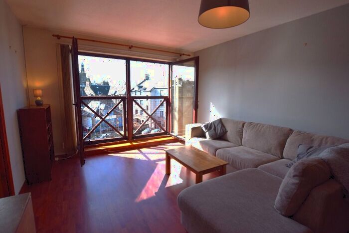 2 Bedroom Flat To Rent In Timber Bush, The Shore, Edinburgh, EH6