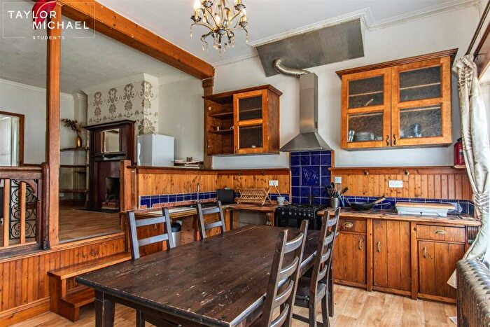 4 Bedroom Terraced House To Rent In Lewes Road, Brighton, BN2