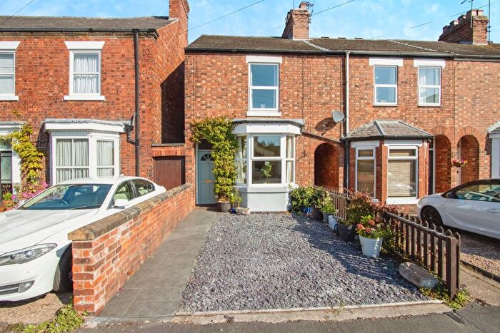 2 Bedroom End Of Terrace House For Sale In Westbourne Road, Selby, YO8