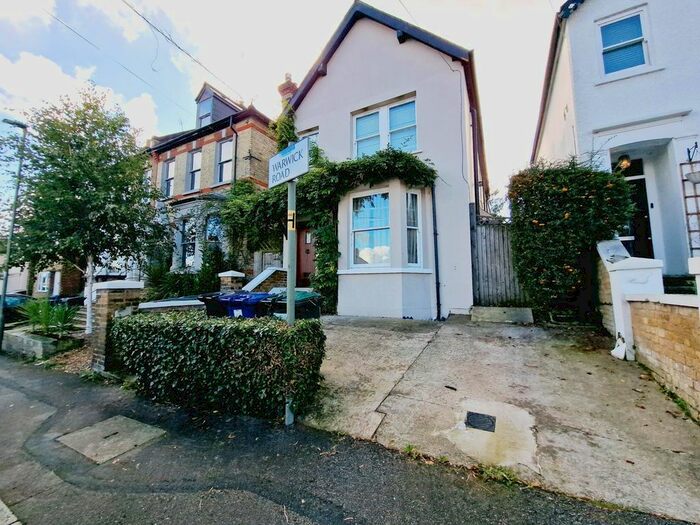 3 Bedroom Flat To Rent In Warwick Road, Barnet, EN5
