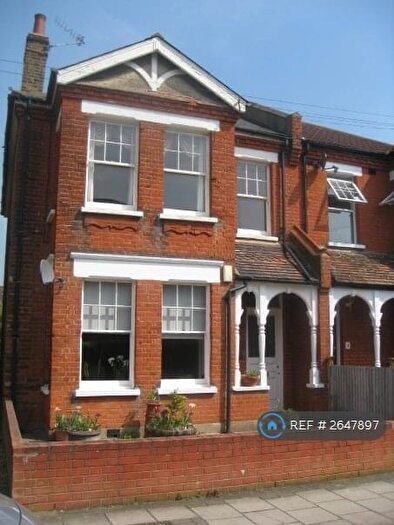 2 Bedroom Flat To Rent In Lansdowne Road, Bromley, BR1