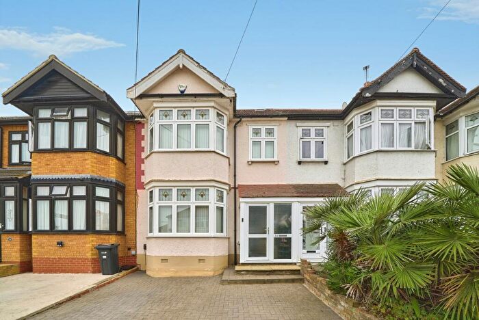 4 Bedroom Terraced House For Sale In Virginia Gardens, Ilford, IG6