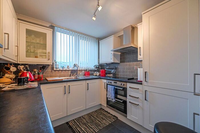 1 Bedroom Flat For Sale In Burr Close, St Katharine Docks, London, E1W