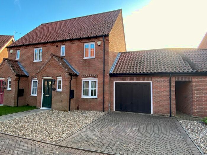 2 Bedroom Semi-Detached House To Rent In Stable Field Way, Hemsby, Great Yarmouth, NR29