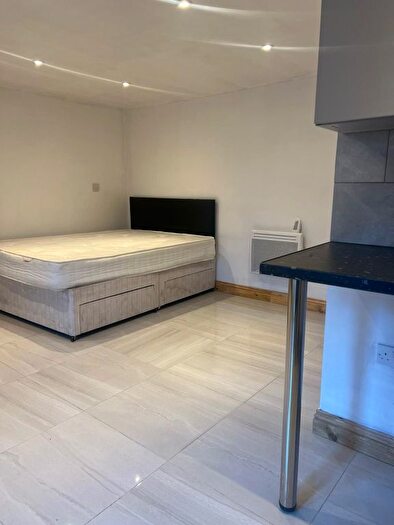 Studio To Rent In Crossland Road, Huddersfield, HD1