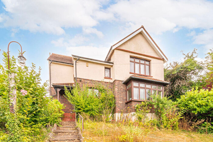 4 Bedroom Detached House For Sale In Brancaster Lane, Purley, CR8