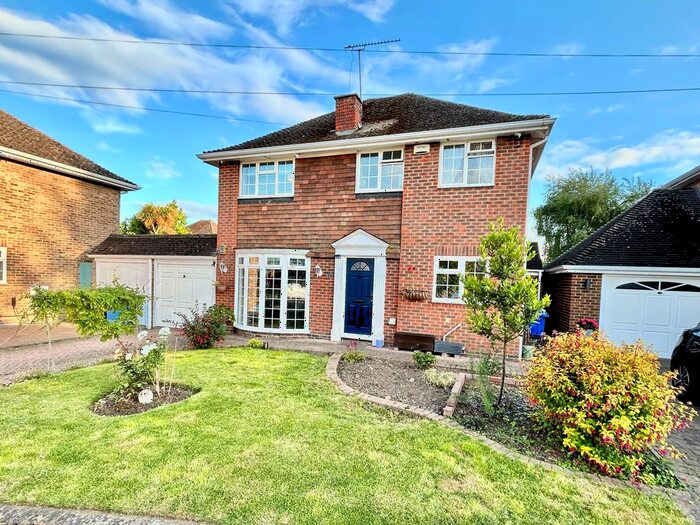 3 Bedroom Detached House To Rent In Doubleday Drive, Bapchild, Sittingbourne, ME9