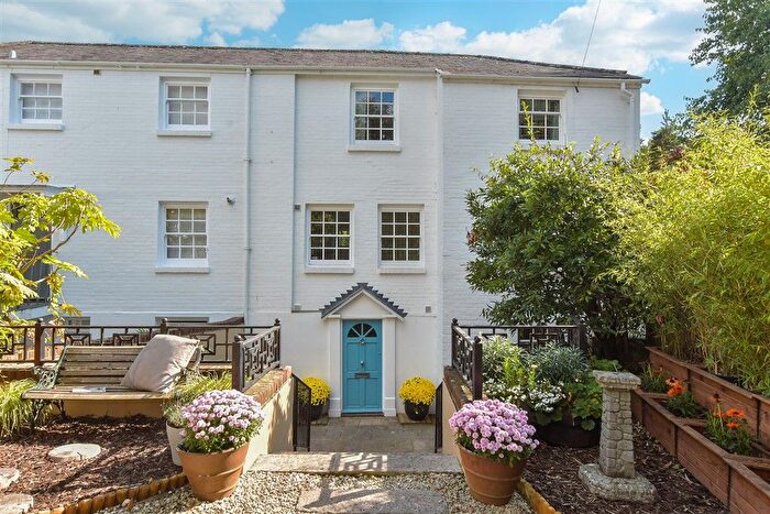 3 Bedroom Terraced House For Sale In Surrey Street, Arundel, West Sussex, BN18